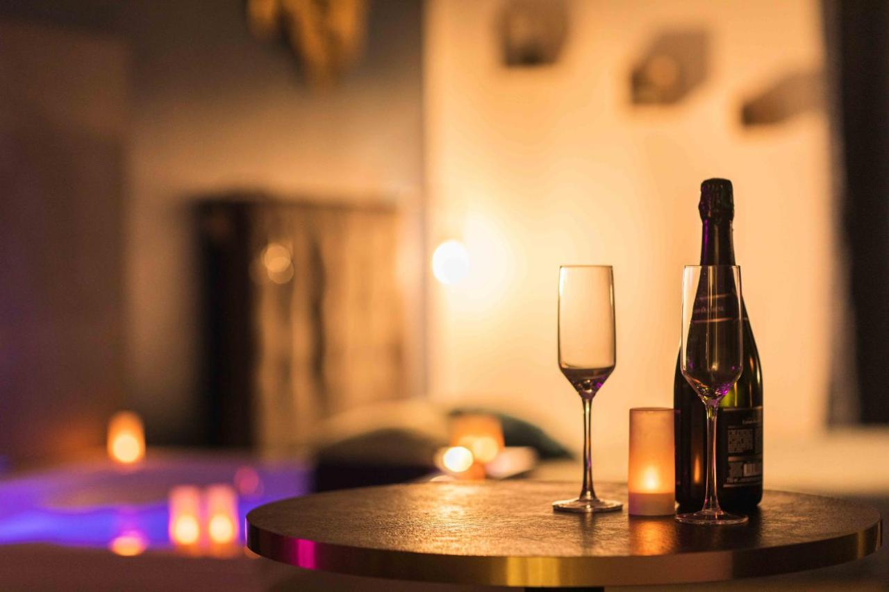 * Spa & Detente # Suite Privee # Tours # Netflix * Extérieur photo