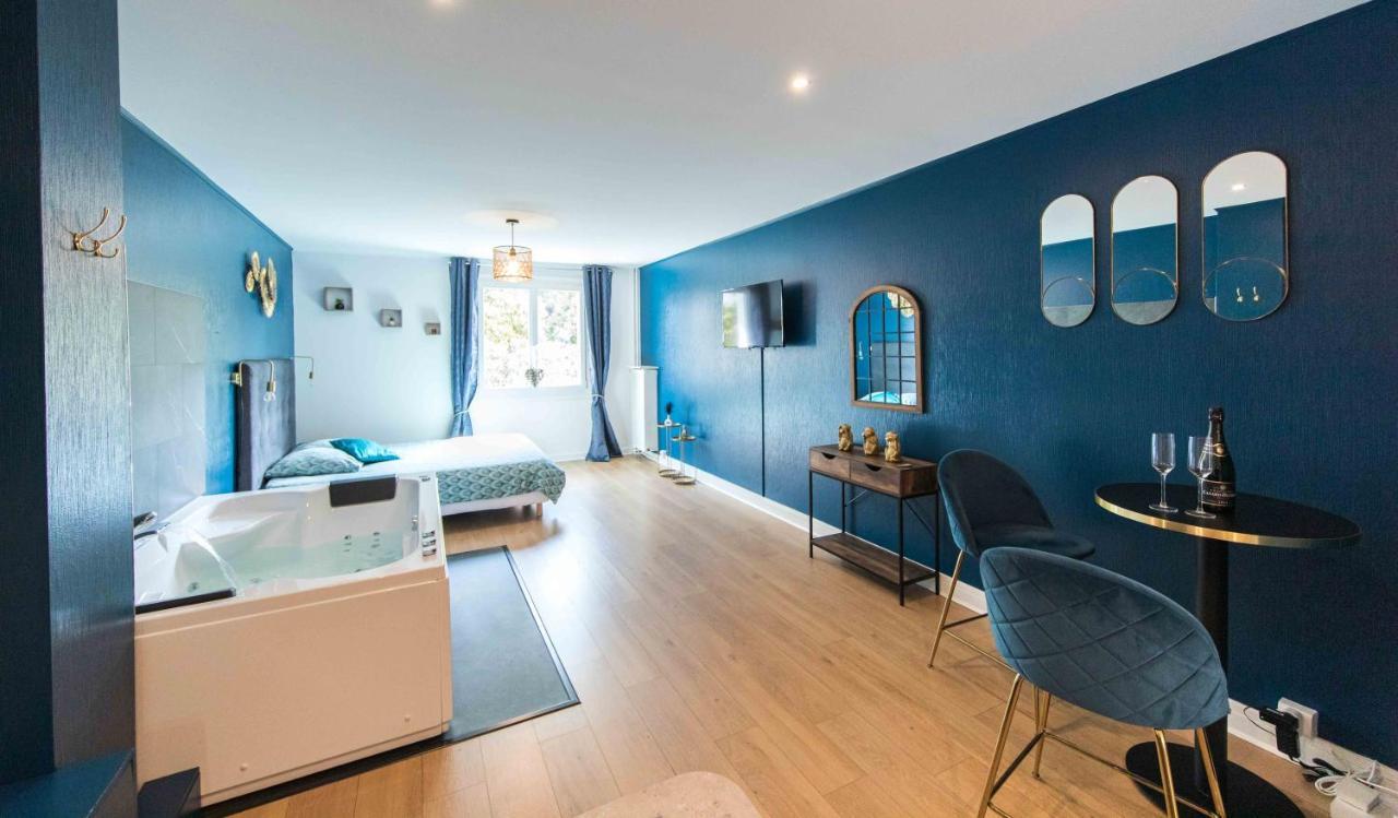 * Spa & Detente # Suite Privee # Tours # Netflix * Extérieur photo