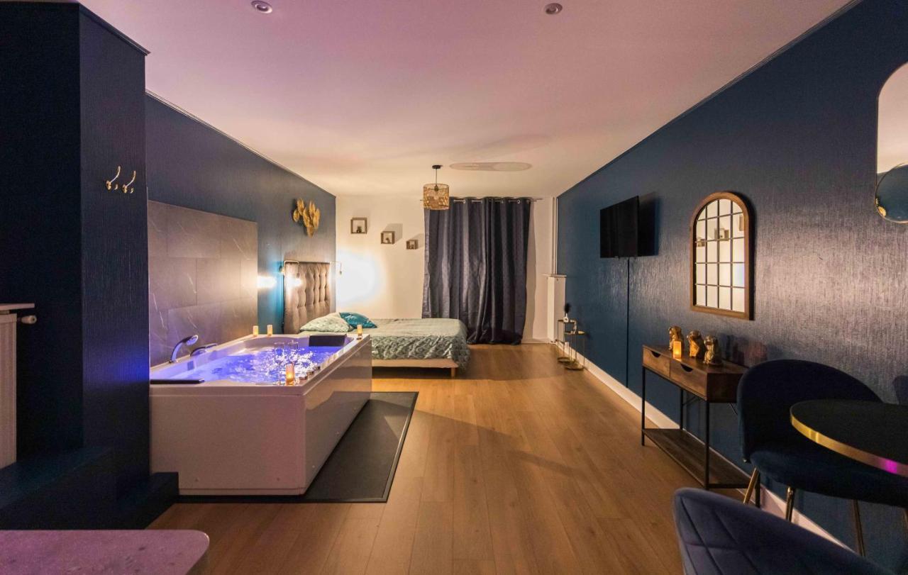 * Spa & Detente # Suite Privee # Tours # Netflix * Extérieur photo